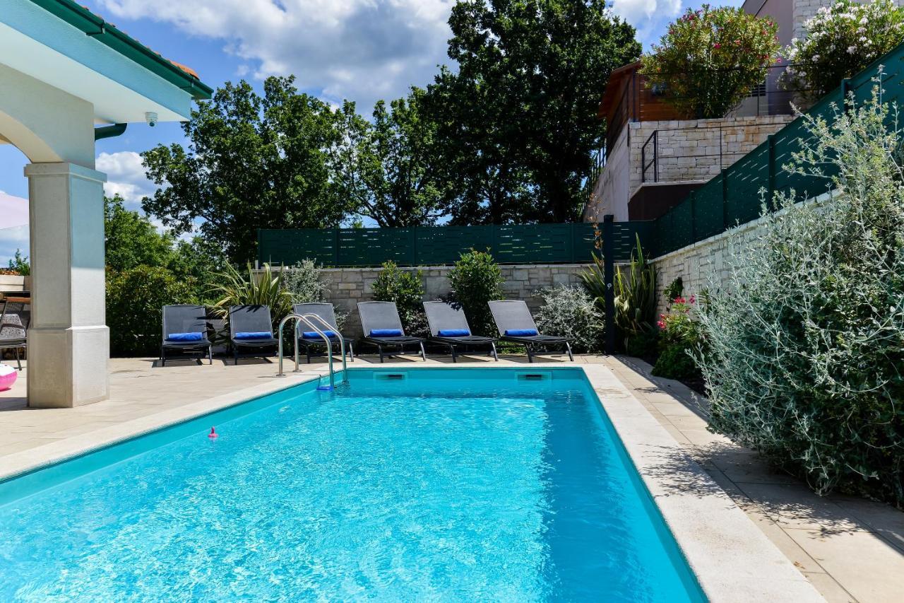 Villa Luciana Spa House, บูเย ภายนอก รูปภาพ