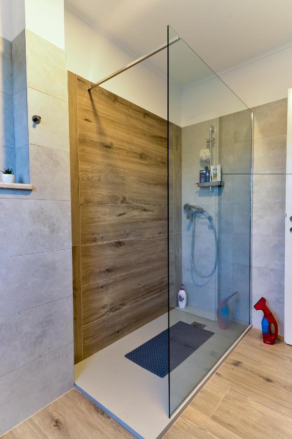 Villa Luciana Spa House, บูเย ภายนอก รูปภาพ